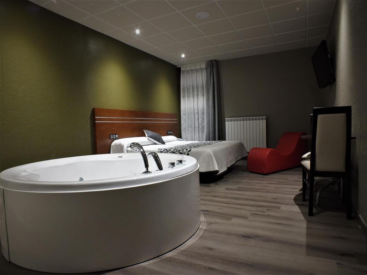 Motel Los Abedules Ов'єдо Екстер'єр фото